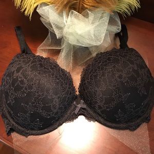 Victoria's Secret EUC Dream Angels Pushup Size 36D